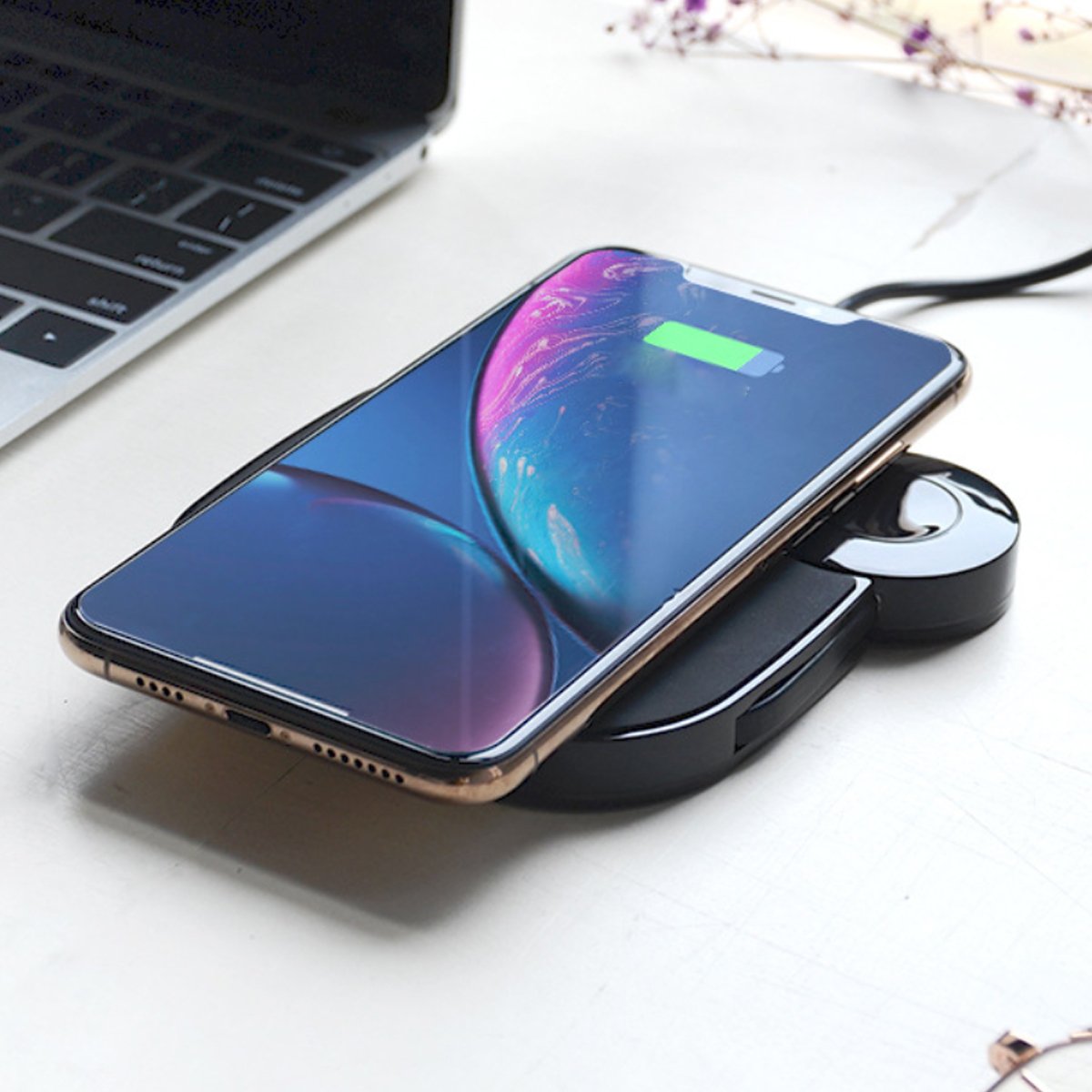 Teamwork 2-in-1 Wireless Charger – Fast Charging Pad for Phone & Apple Watch | Compact, Foldable, Qi-Compatible Design