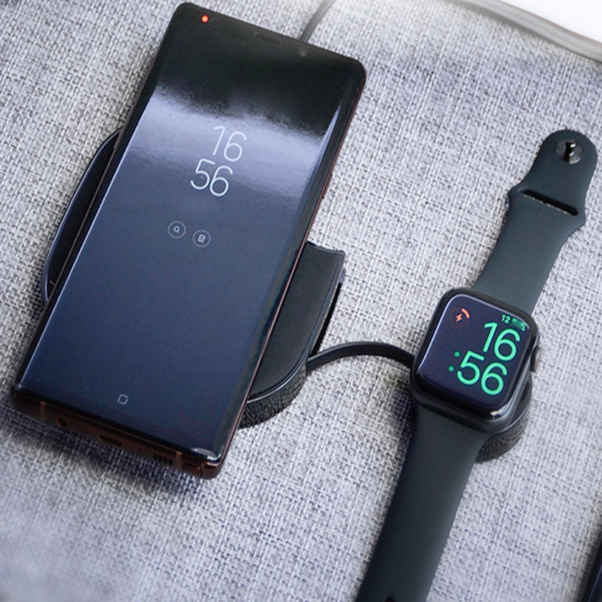 Teamwork 2-in-1 Wireless Charger – Fast Charging Pad for Phone & Apple Watch | Compact, Foldable, Qi-Compatible Design
